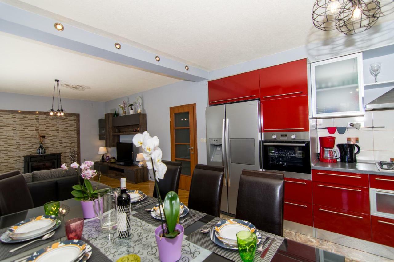 Flora Apartment Trogir Luaran gambar