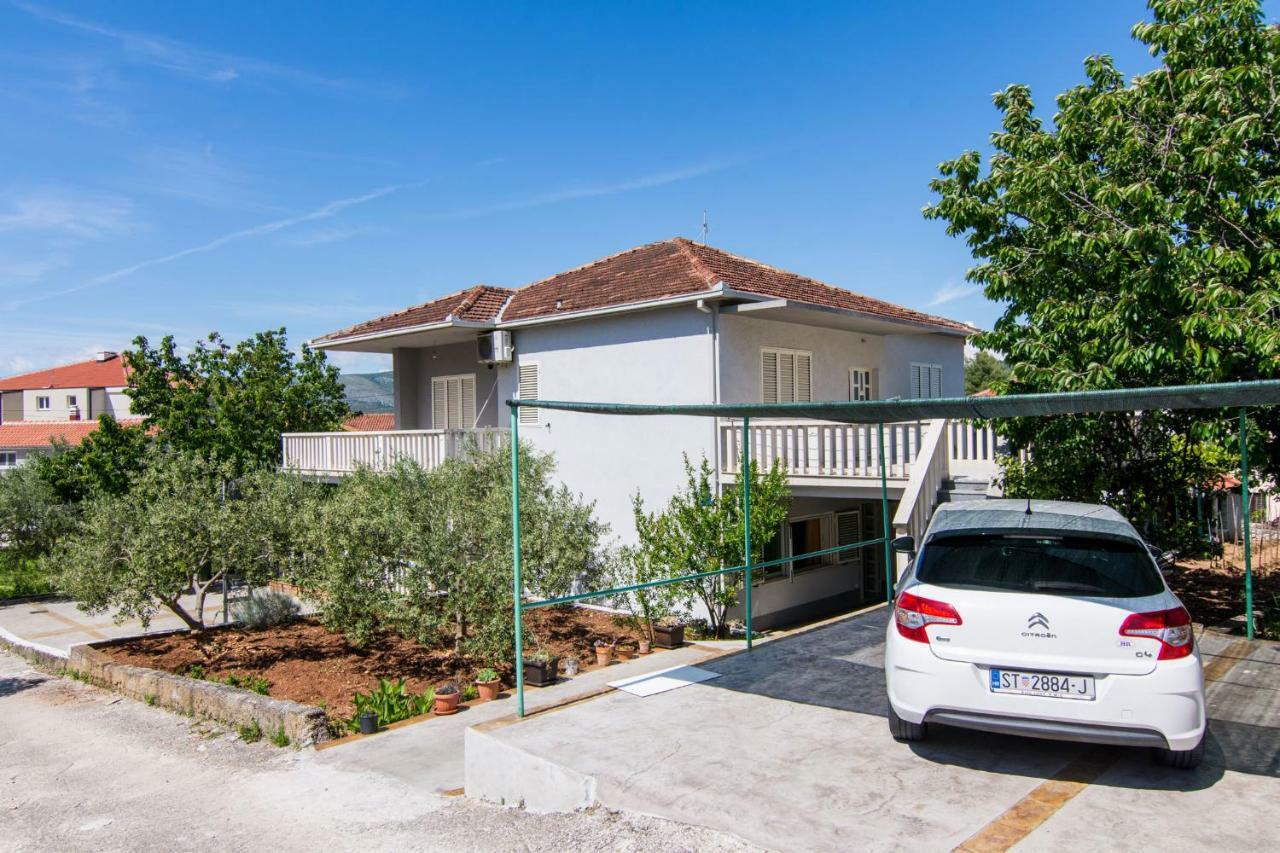 Flora Apartment Trogir Luaran gambar