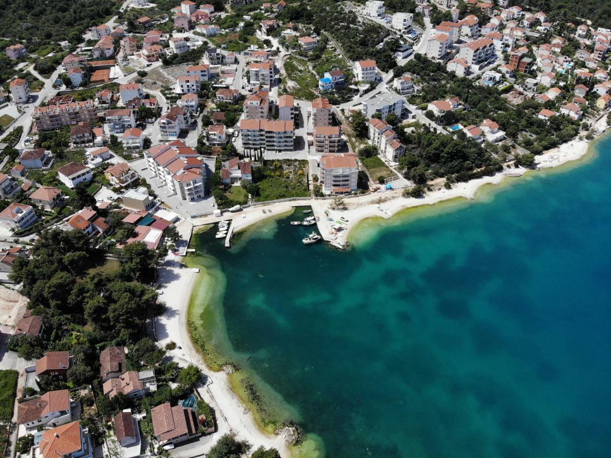 Flora Apartment Trogir Luaran gambar