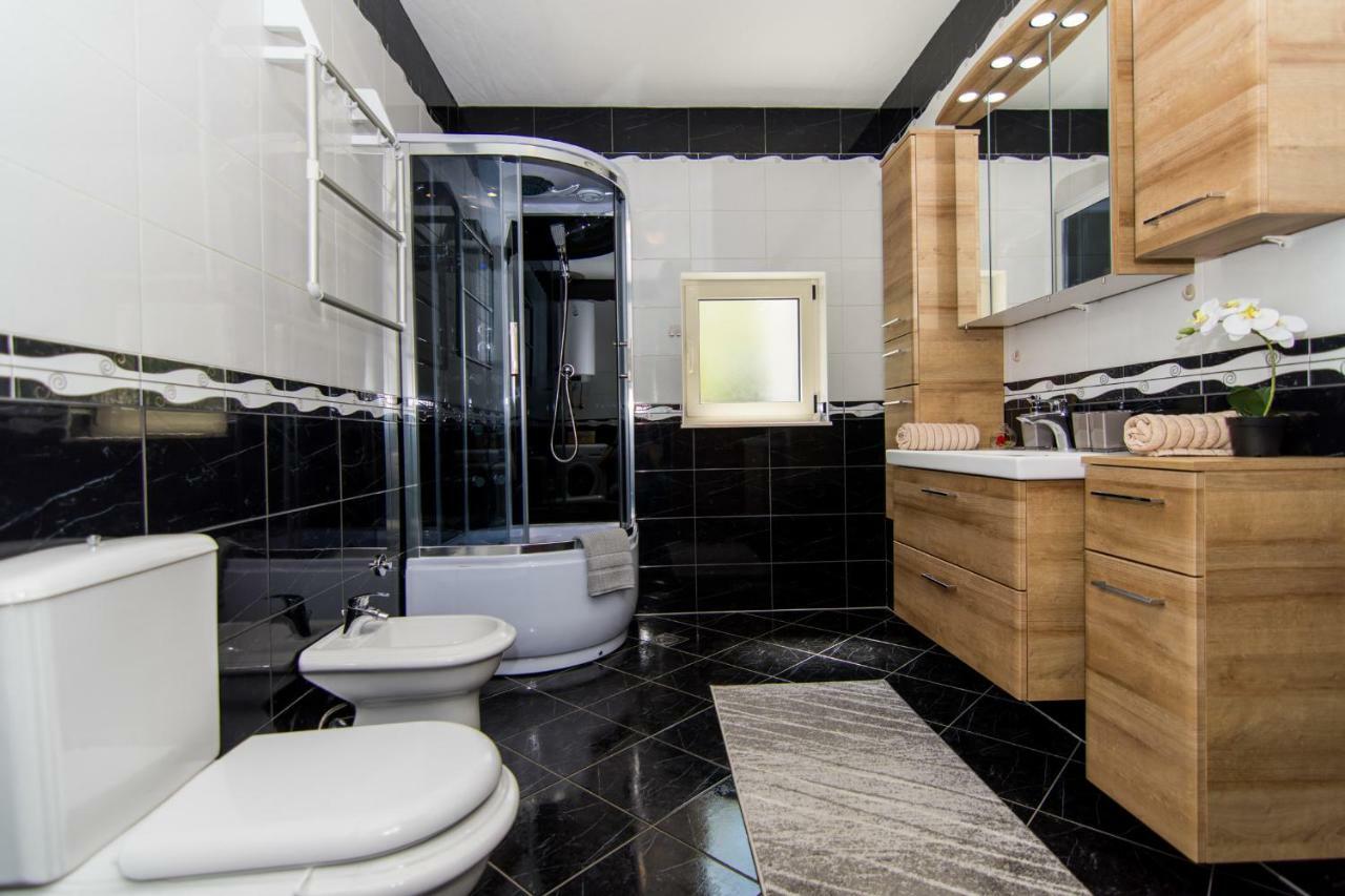 Flora Apartment Trogir Luaran gambar