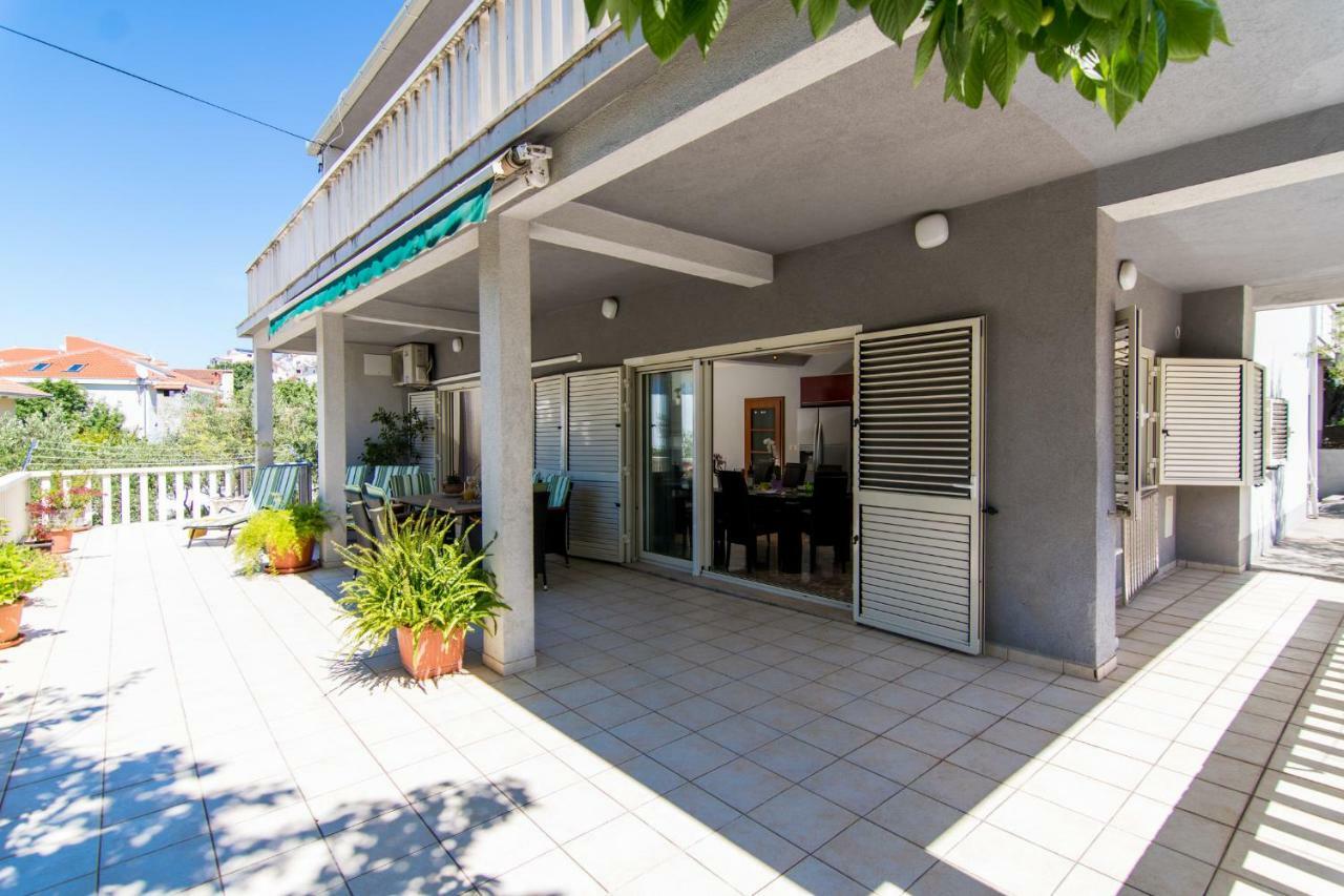 Flora Apartment Trogir Luaran gambar