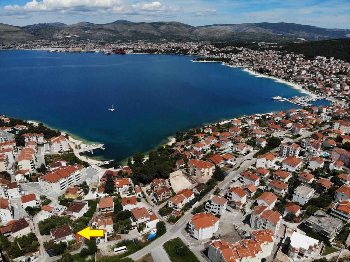 Flora Apartment Trogir Luaran gambar