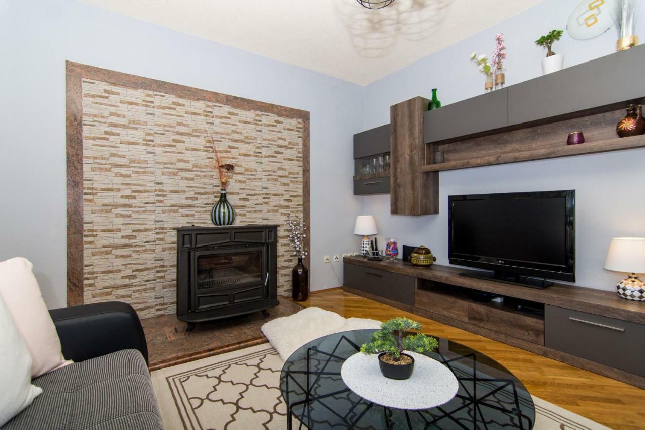 Flora Apartment Trogir Luaran gambar